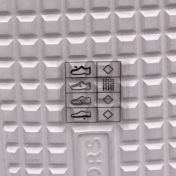 Michael Kors Penny Slide Flip Flops Ski Patch - Picture 5 of 12